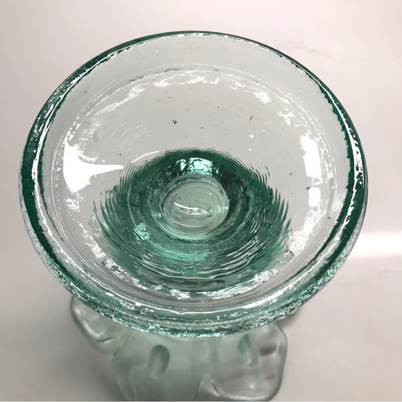 Green Recycled Glass Tulip Flower Shaped Pedestal Votive Candle Holder - Picture 5 of 14